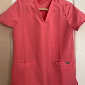 Figs scrub set in small